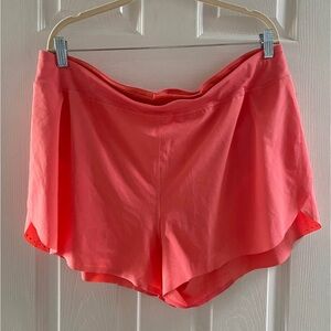 Lululemon Women’s Find Your Pace Shorts Size 16 Raspberry Cream NWOT